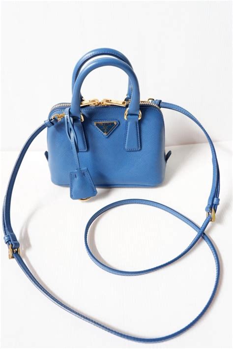 prada alma saffiano